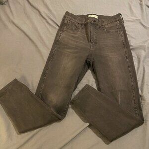 Madewell 10" High Rise Skinny Washed Black size 27